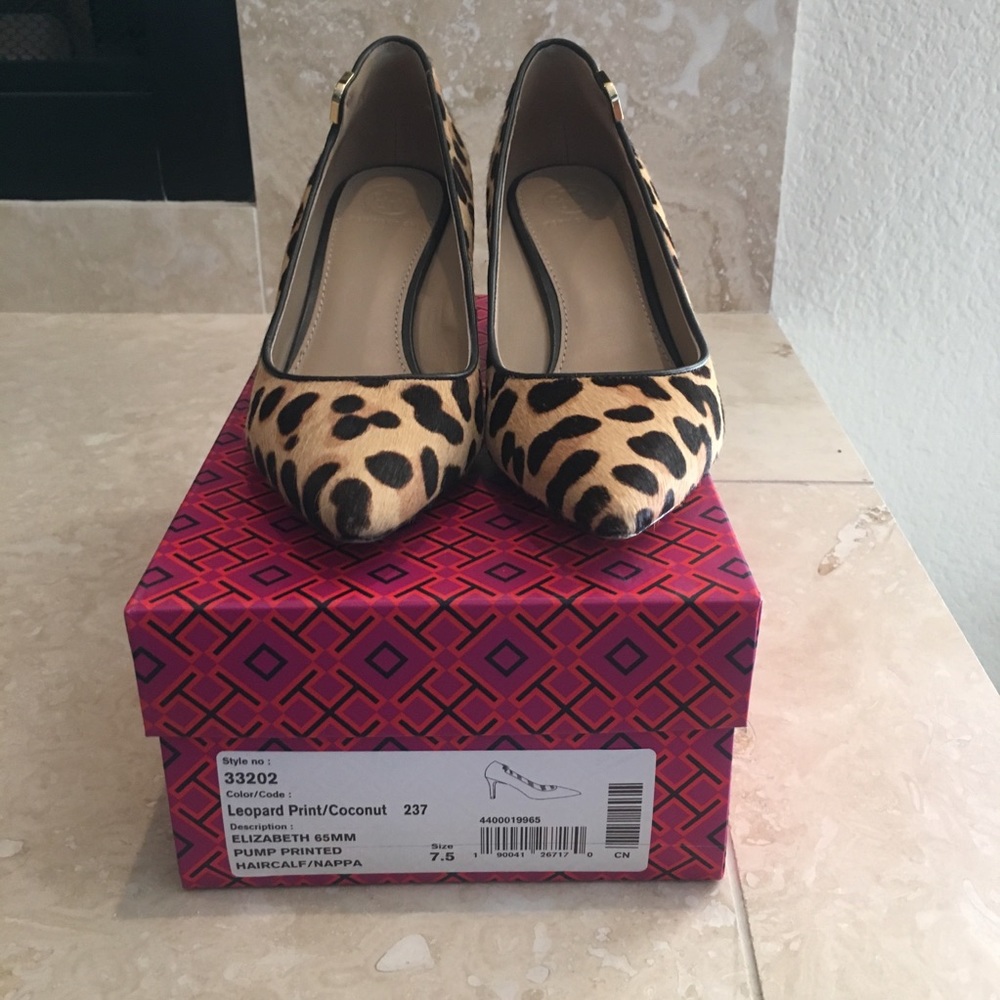 Tory Burch pump